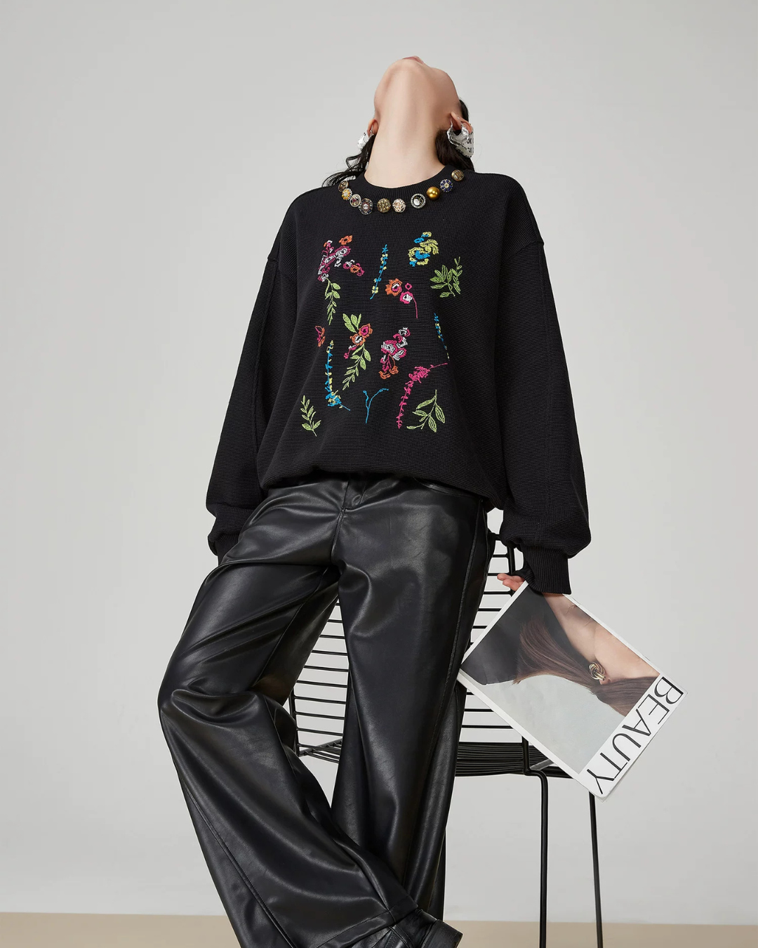 Crew Neck Embroidered Top FER0154