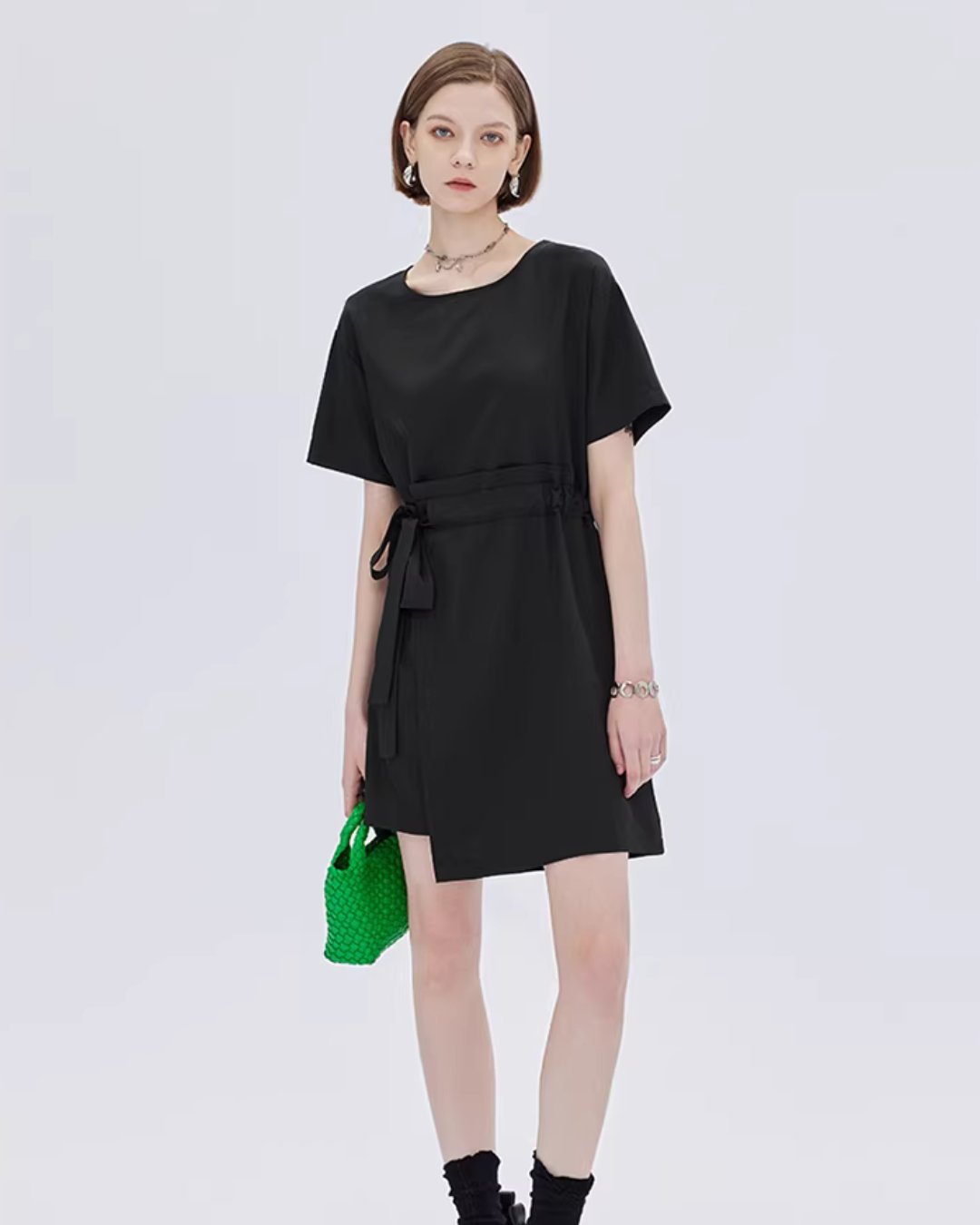 Round Neck Waist Ribbon Mini Dress SHN0054