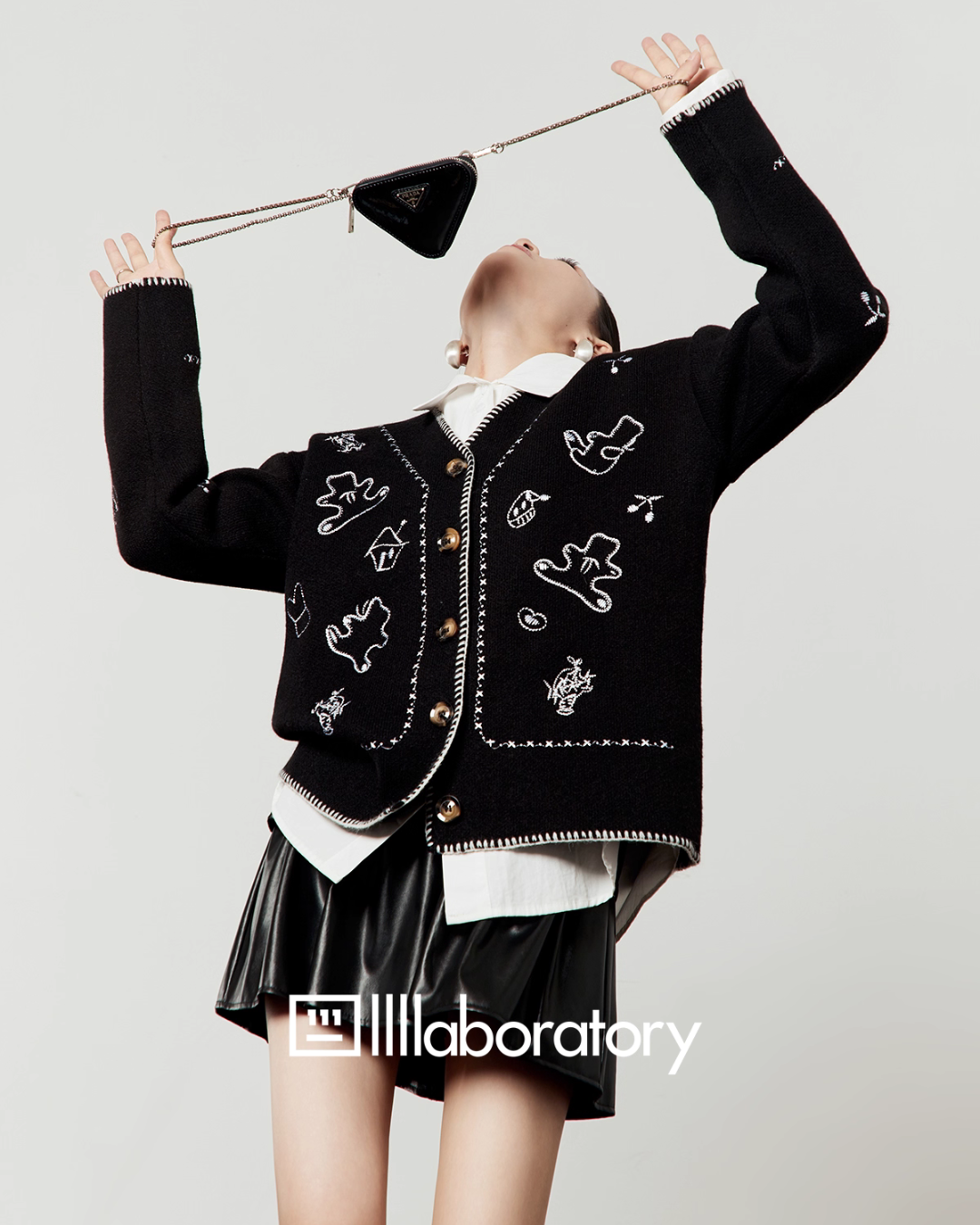 V-Neck Knit Cardigan / Leather Mini Skirt LLA0526