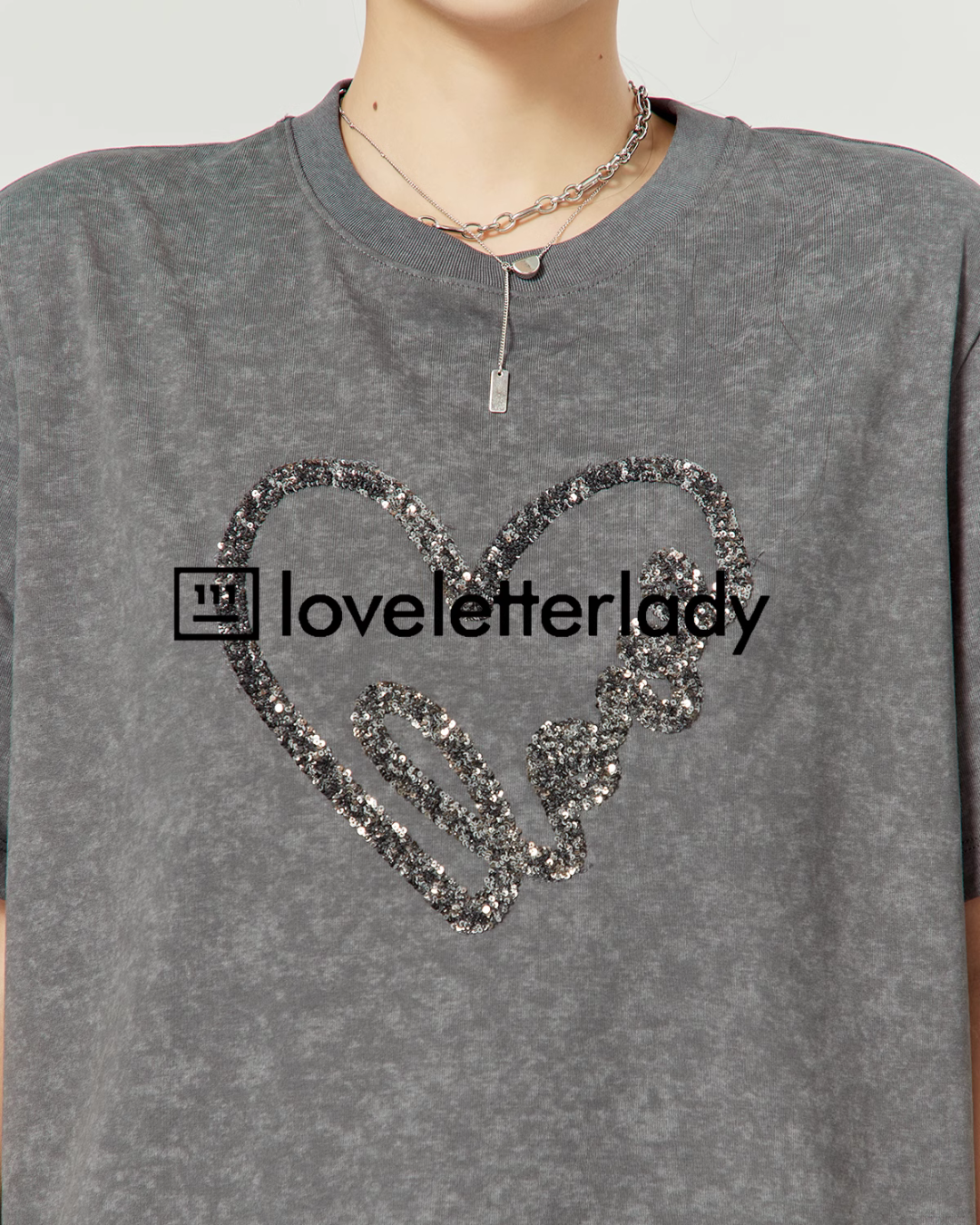 Gray Heart Logo T-shirt LLA0221
