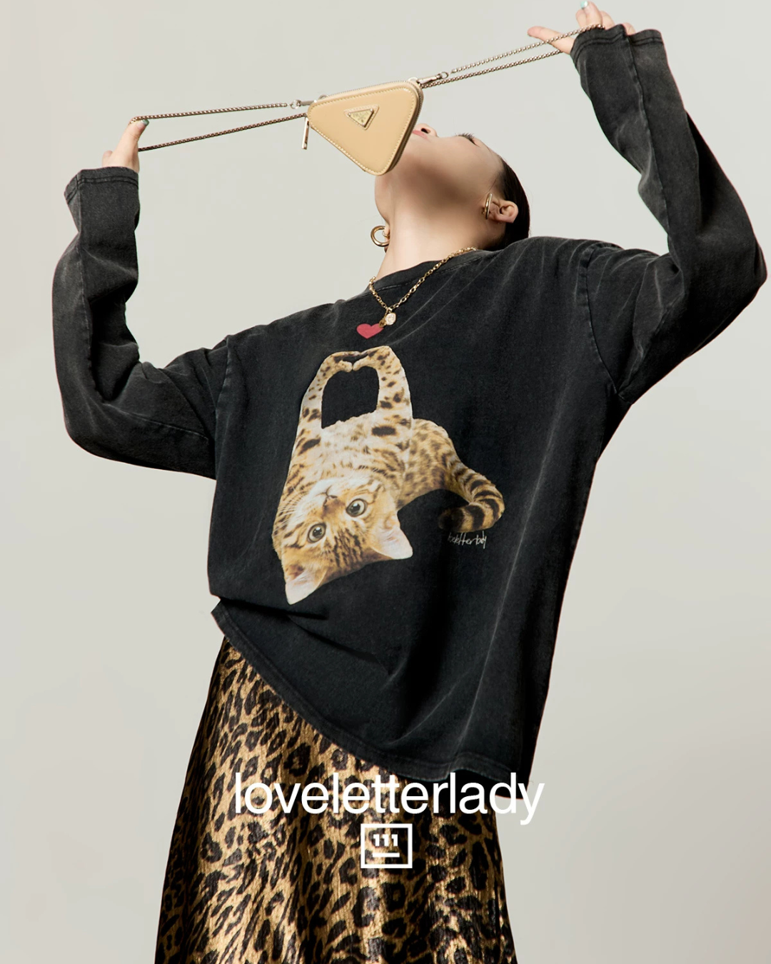 Vintage Printed Long-Sleeve T-Shirt / Leopard Skirt LLA0663