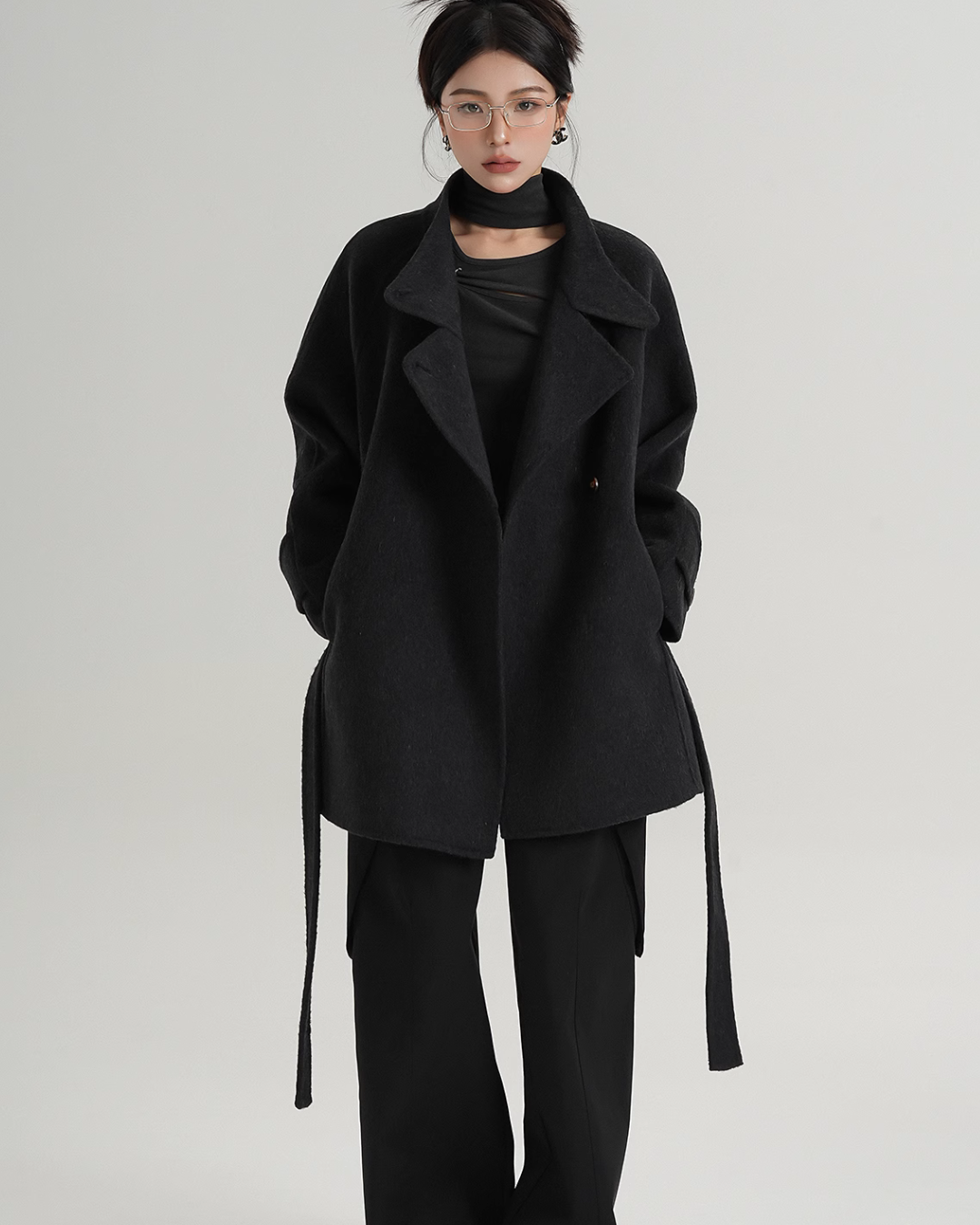 Half Turtleneck Black Coat SRS0320