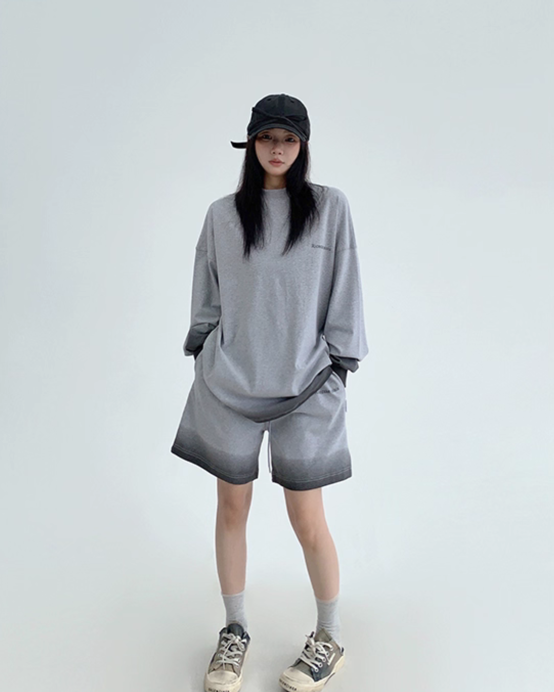 Gradient Loose Long Sleeve Top / Half Pants YLS0885
