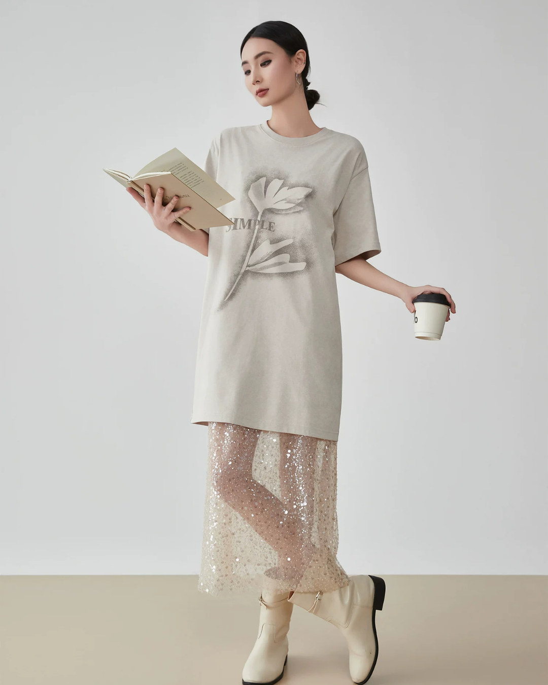 Flower Motif T-Shirt / Sparkling Mesh Skirt FER0151