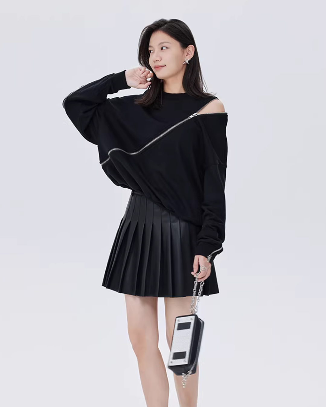 Diagonal Zip Design Long-Sleeve Top SHN0023