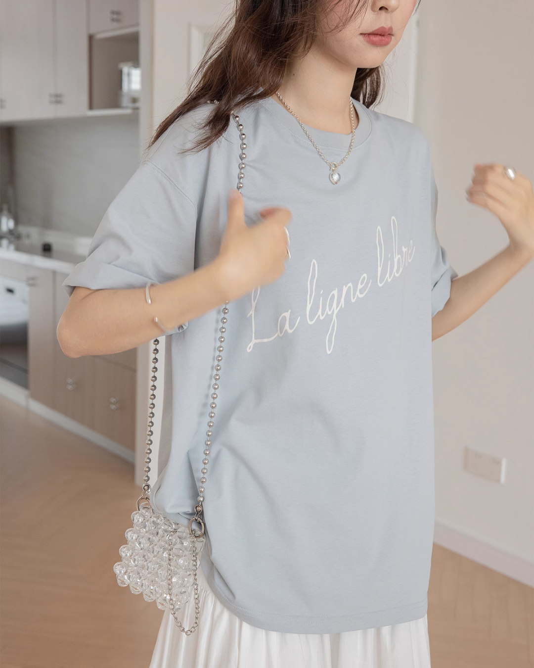 Cursive Logo Loose T-Shirt VNS0008