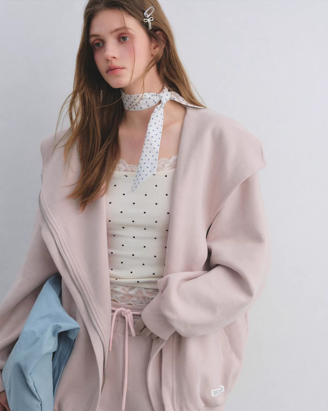 Oversized Collar Zip-Up Hoodie / Flare Sweatpants  ASG0083