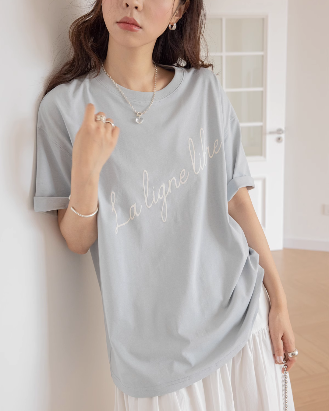 Cursive Logo Loose T-Shirt VNS0008