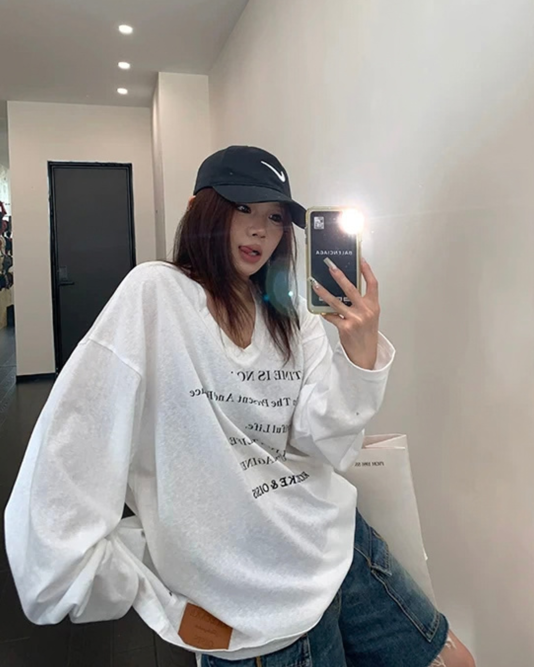 V-Neck Print Long Sleeve T-Shirt  YLS1044