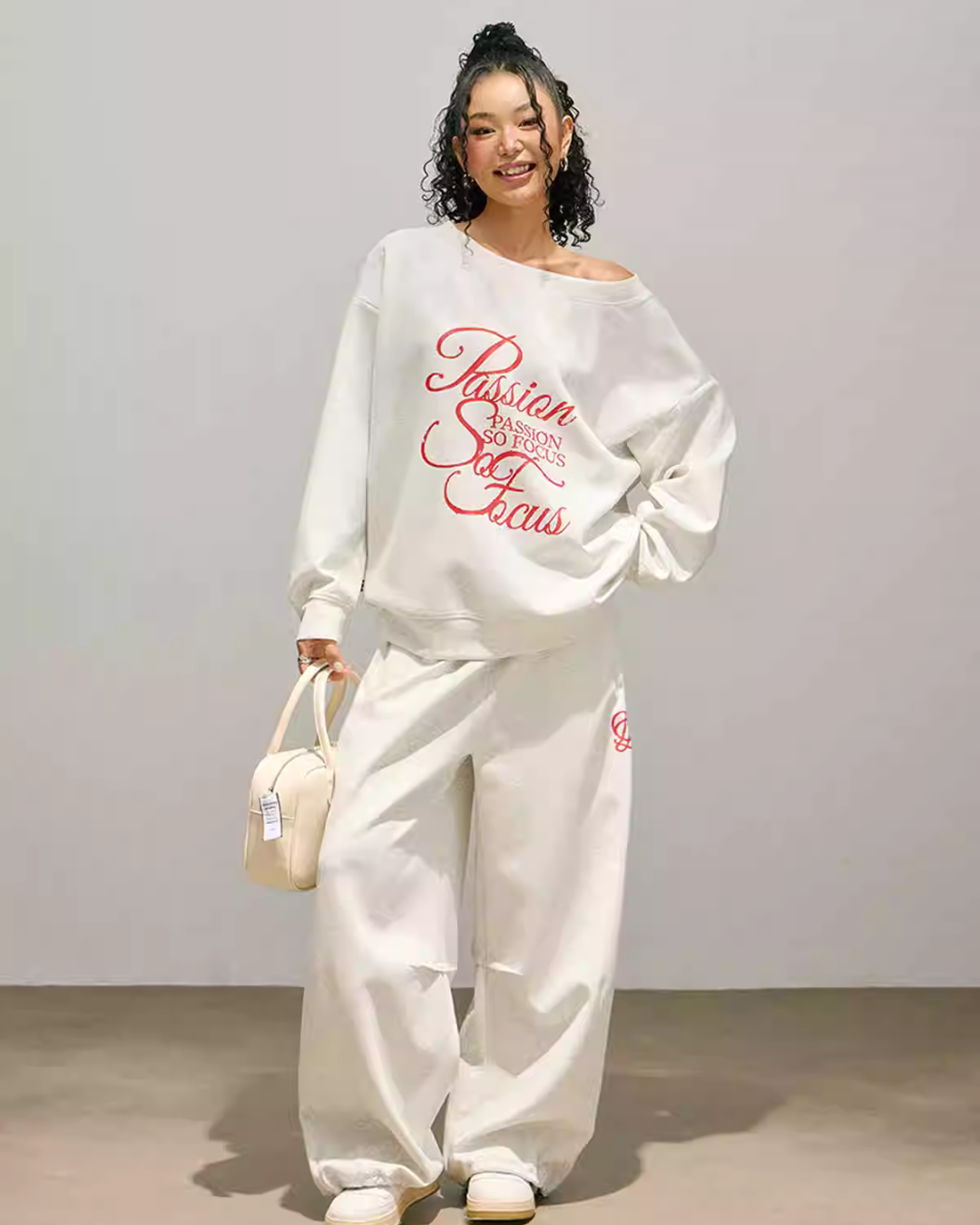 Logo One-Shoulder Top / Wide Pants SMD0003