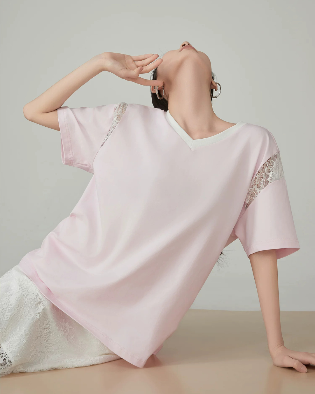 V-Neck Lace Splice Short Sleeve Top FER0158