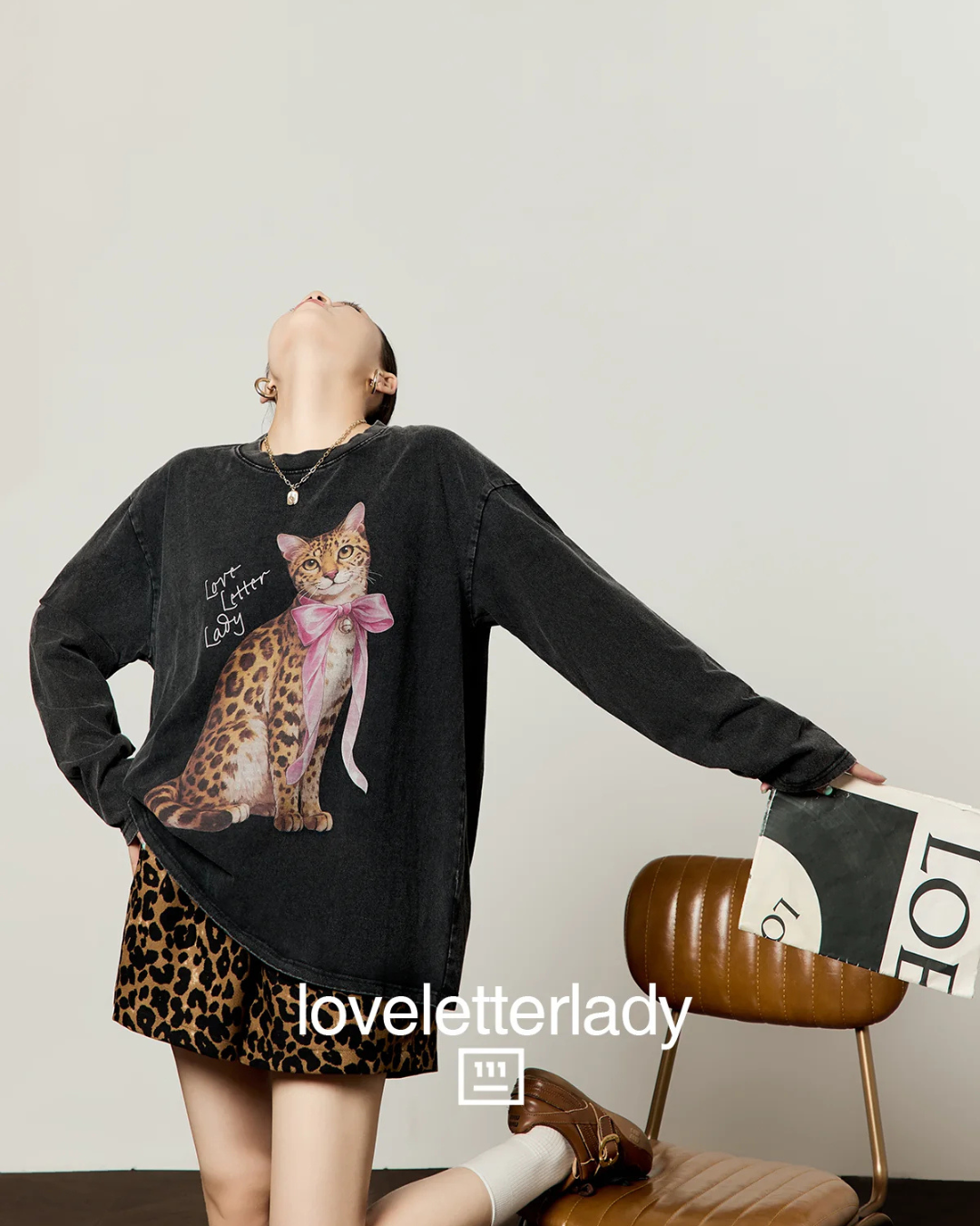 Leopard Print Oversized Sweatshirt / Leopard Casual Pants LLA0657