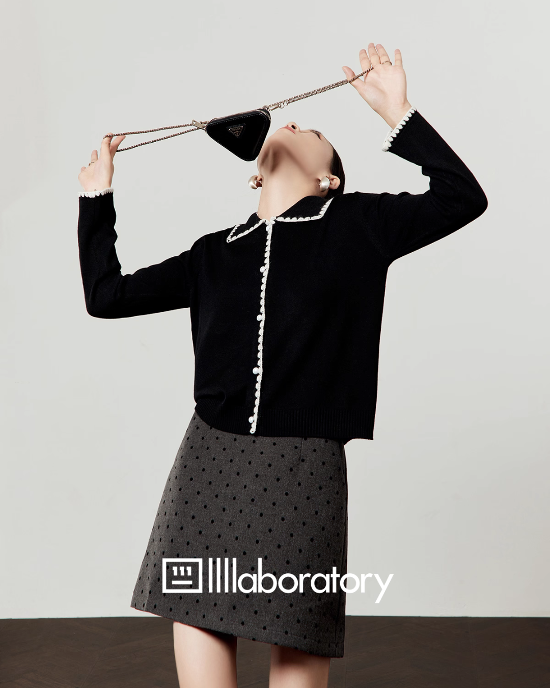 Slim Fit Knit Cardigan / Polka Dot Mini Skirt LLA0548