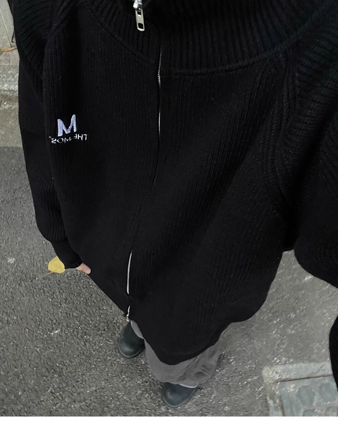 Back Logo Zip Knit MAD0006