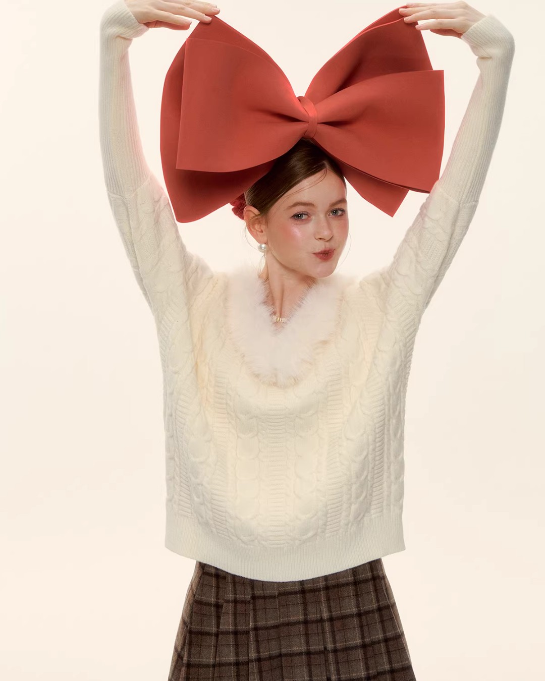 Fur Collar Cable Knit Top ASG0077