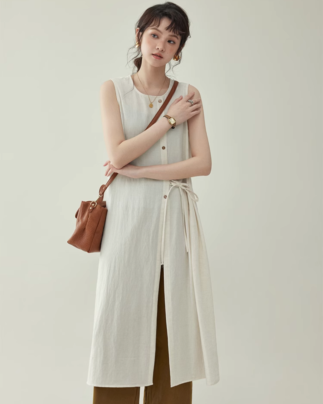 Natural Sleeveless Dress AMU0040