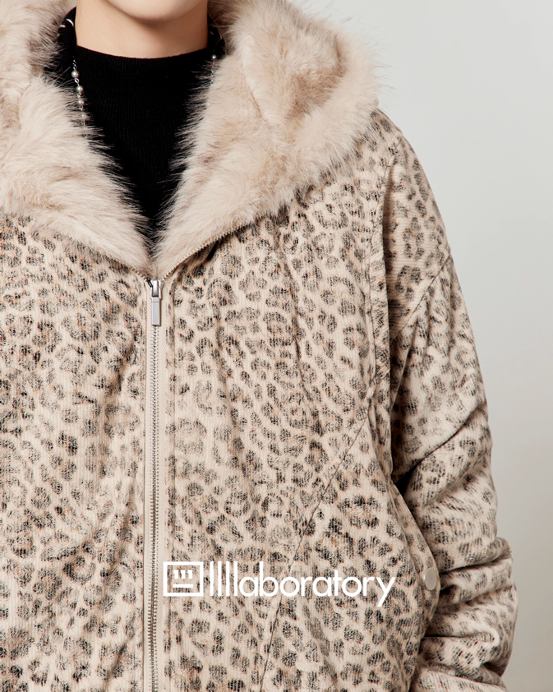 Leopard Fur Hood Jacket / Pleated Mini Skirt LLA0574