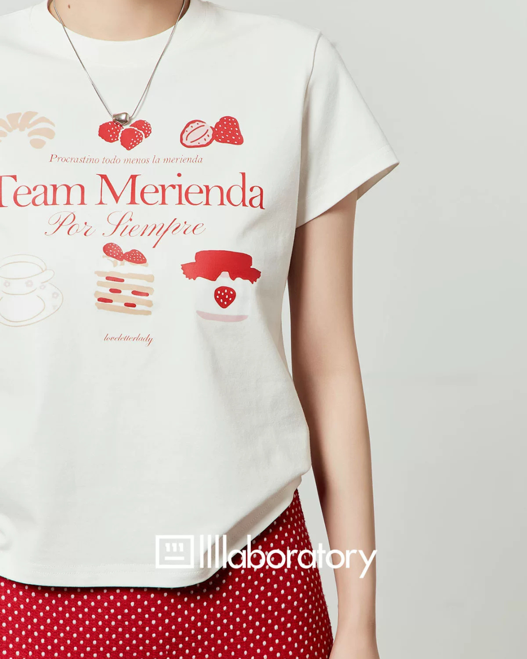 Graphic Short-Sleeve T-Shirt / Polka Dot Mini Skirt LLA0650