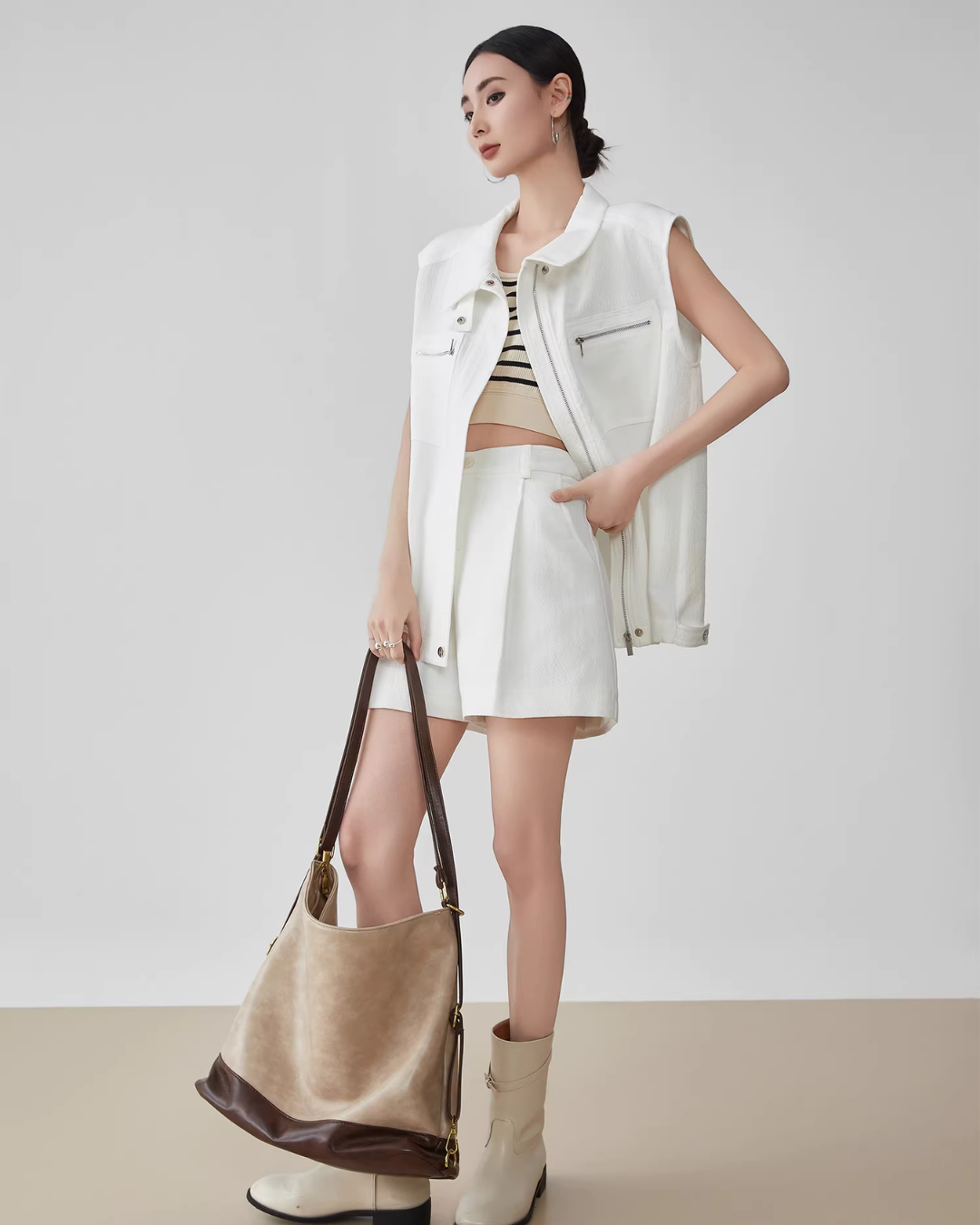 Sleeveless Jacket-Style Vest / High-Waist Short Pants FER0111