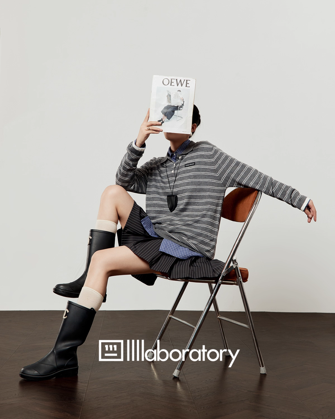 Round Knit Top / Striped A-Line Mini Skirt LLA0550