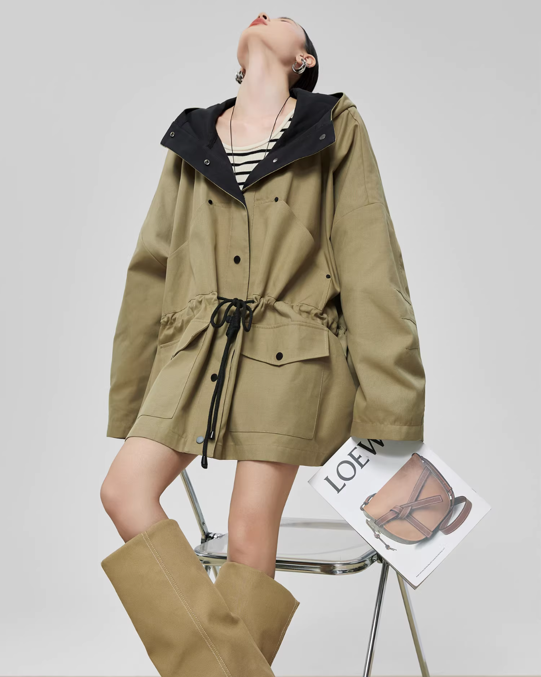 Wind Hooded Trench Coat / High-Waist Shorts FER0036