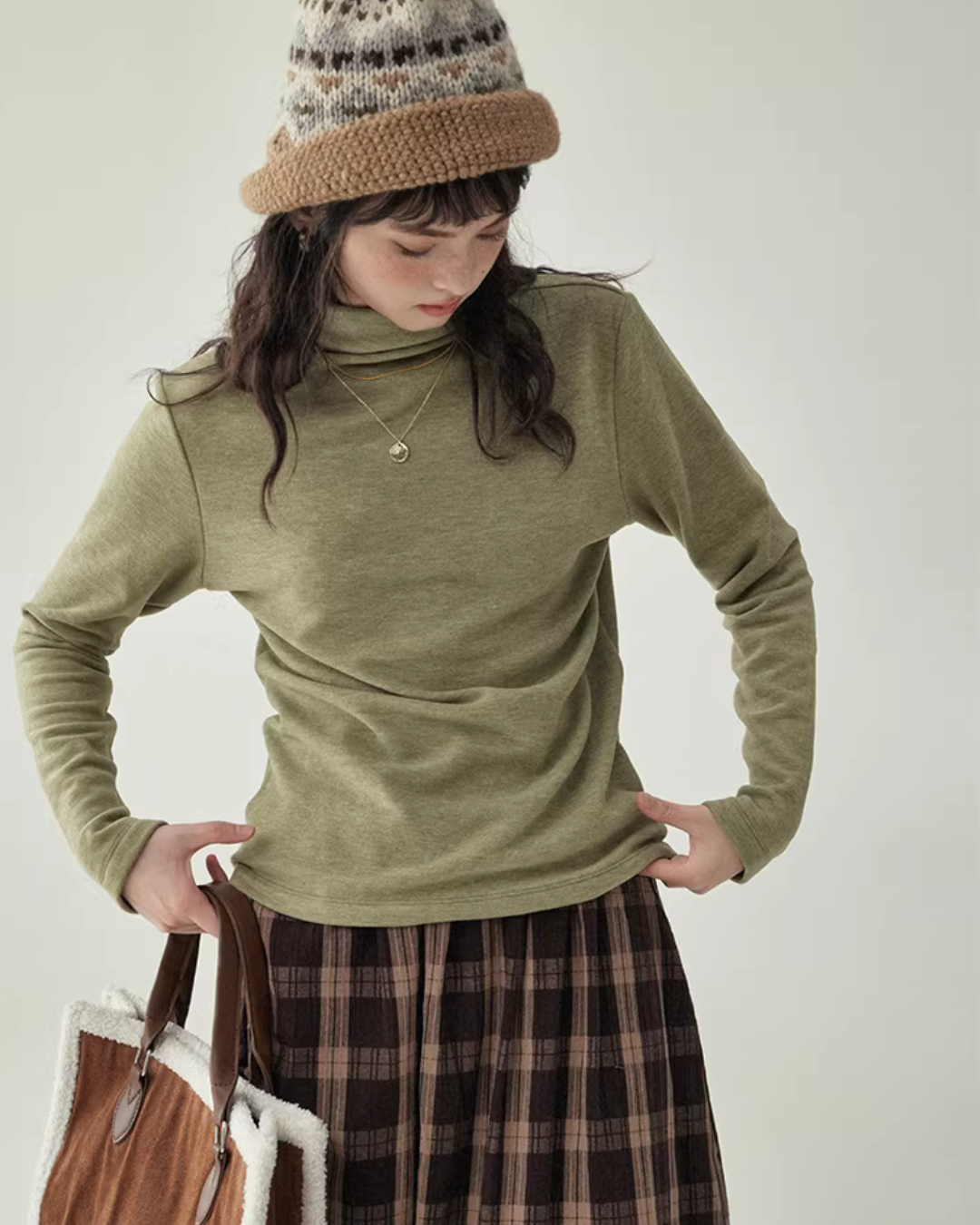 Basic High-Neck Top AMU0041