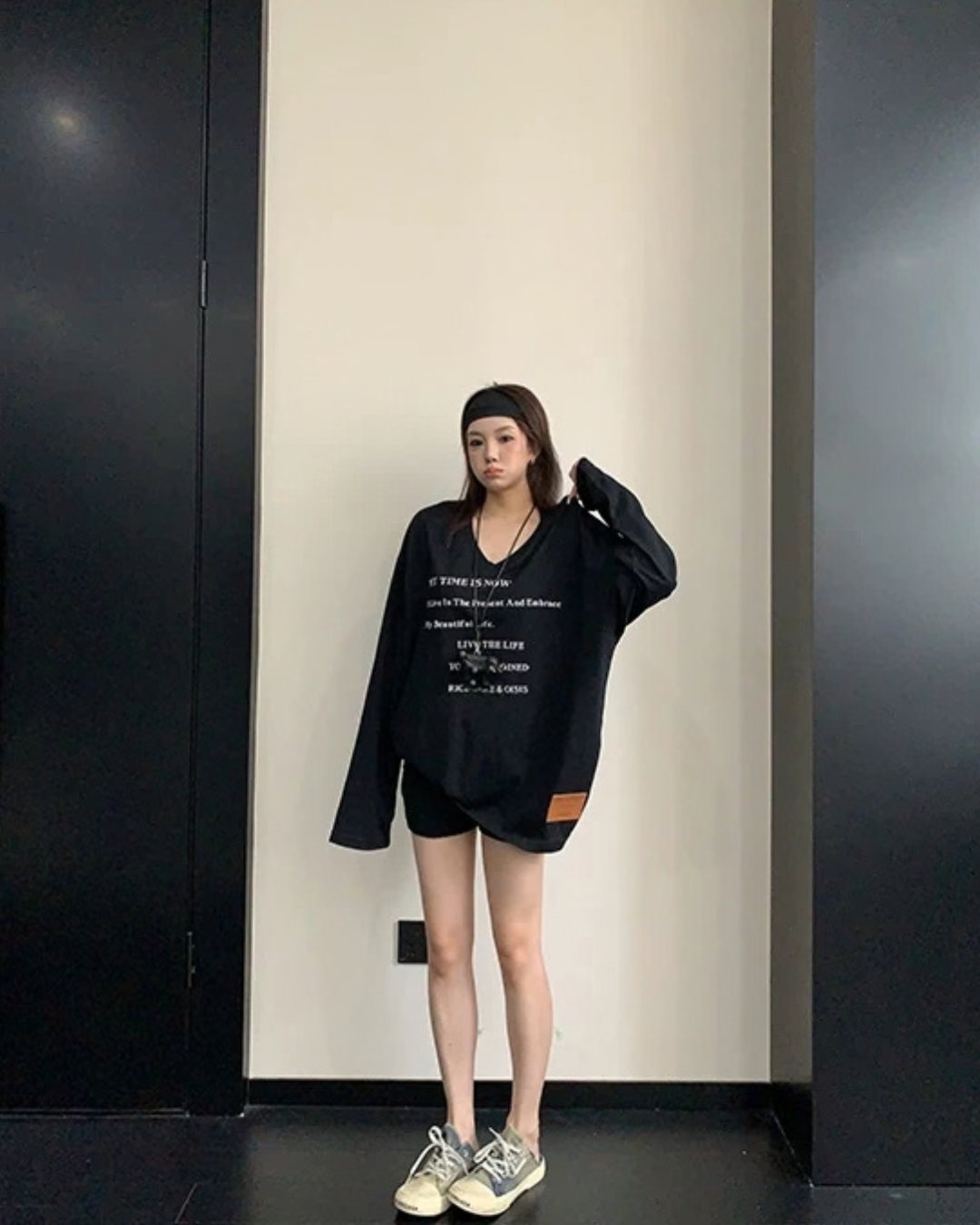 V-Neck Print Long Sleeve T-Shirt  YLS1044