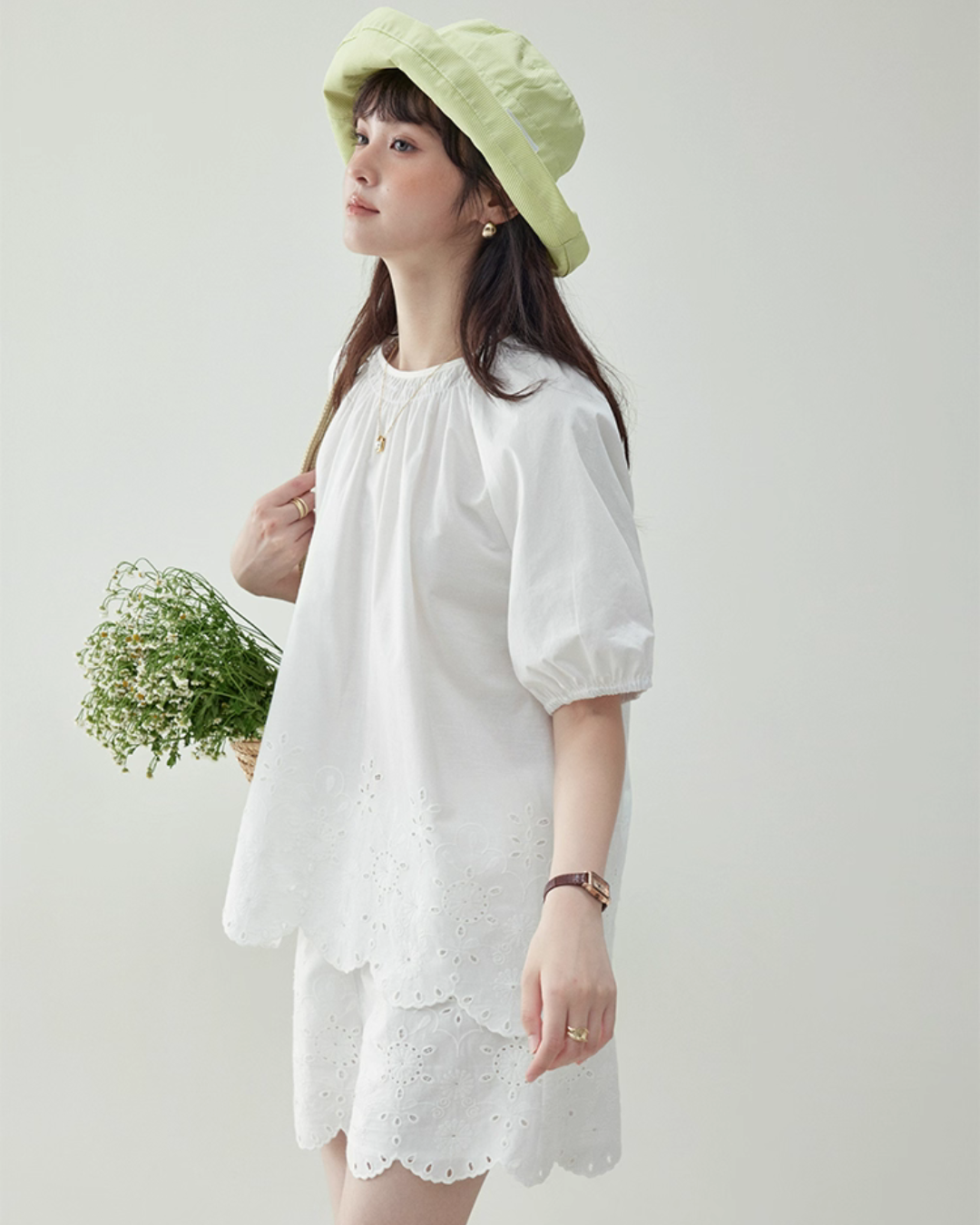 Scalloped Embroidery Lace Blouse / Shorts AMU0028