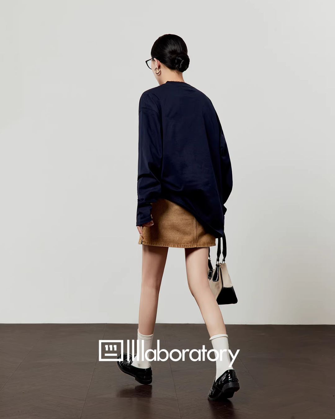 Sun Motif Long-Sleeve Top / Vintage Mini Skirt LLA0640