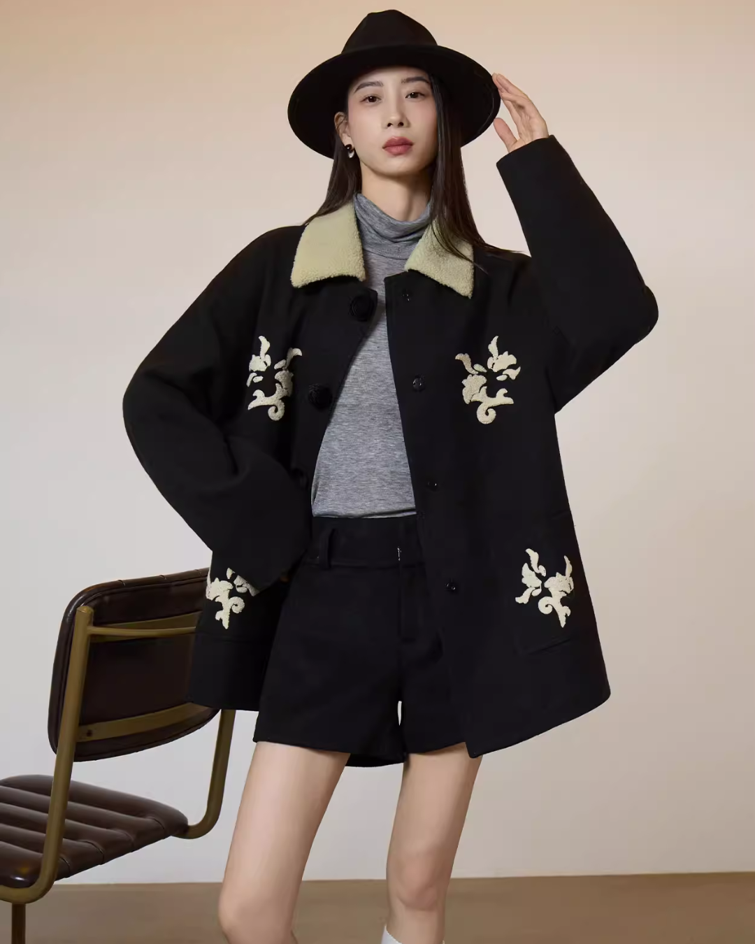 Vintage Embroidered Collar Wool Coat SUY0022