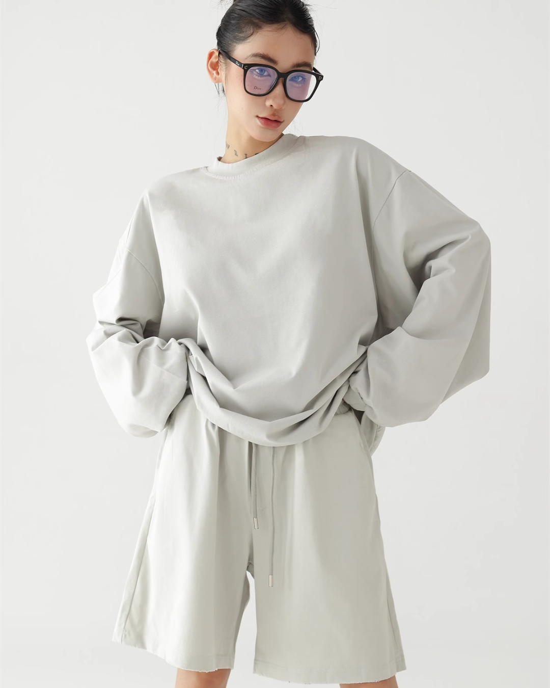 Loose Silhouette Long Sleeve Top / Wide Half Pants ACS0249
