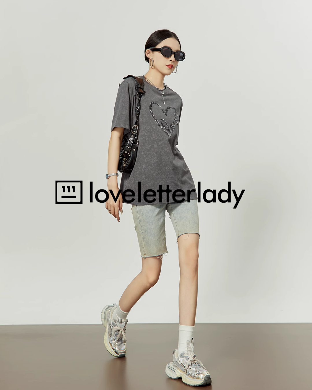 Gray Heart Logo T-shirt LLA0221