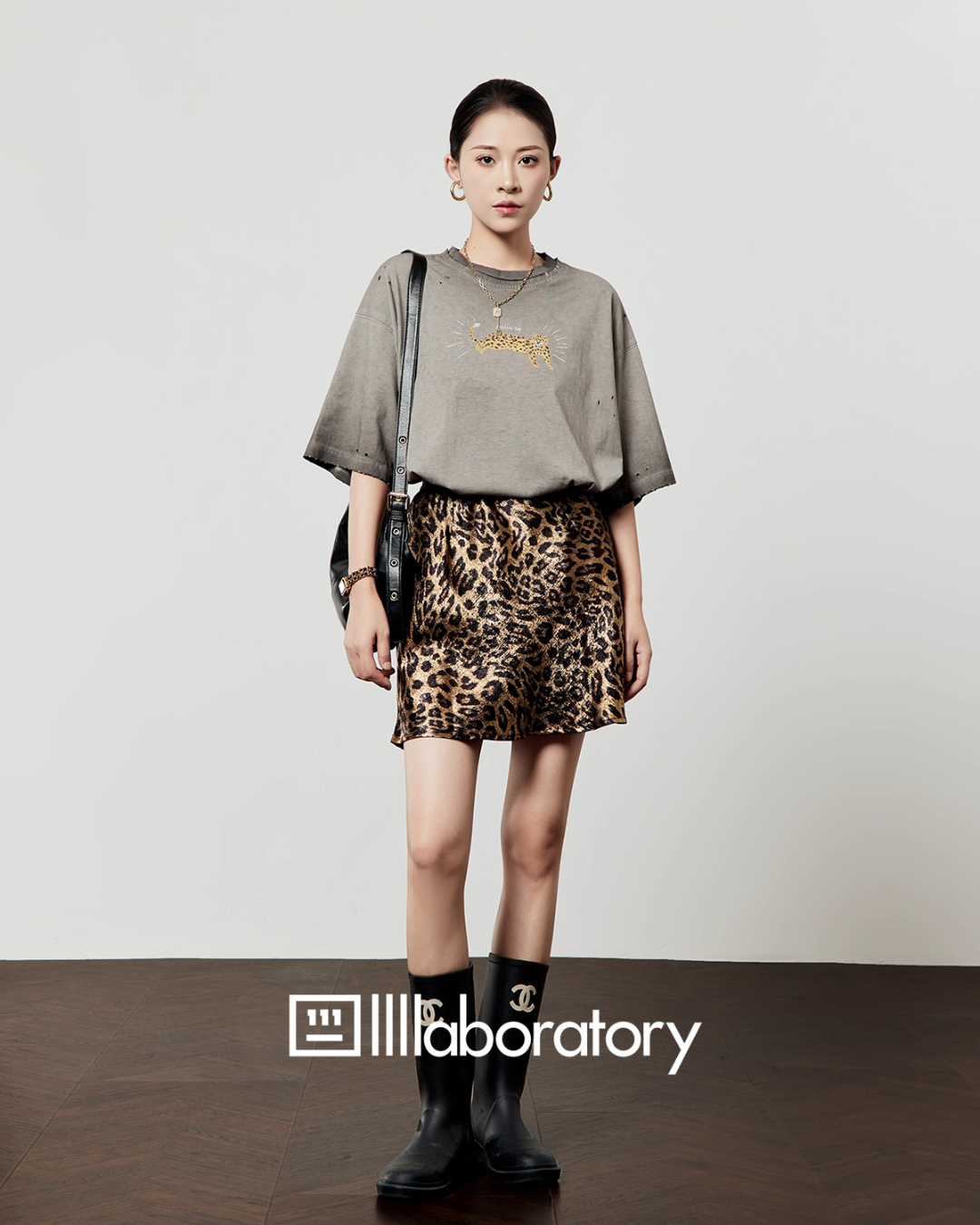 Tiger Print Short Sleeve T-Shirt / Leopard Mini Skirt LLA0504