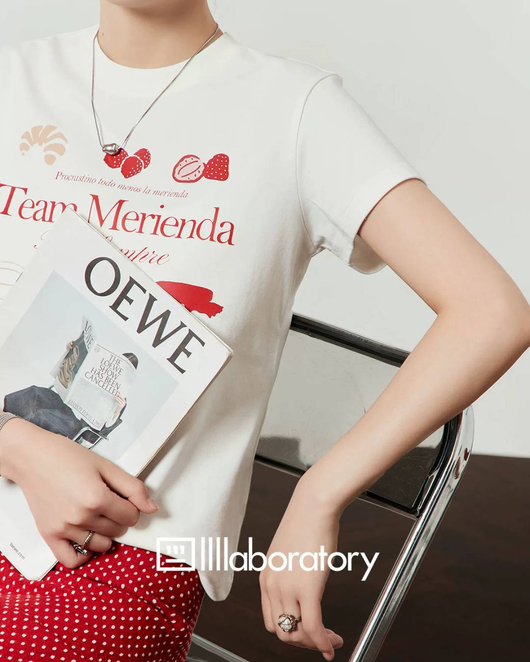 Graphic Short-Sleeve T-Shirt / Polka Dot Mini Skirt LLA0650