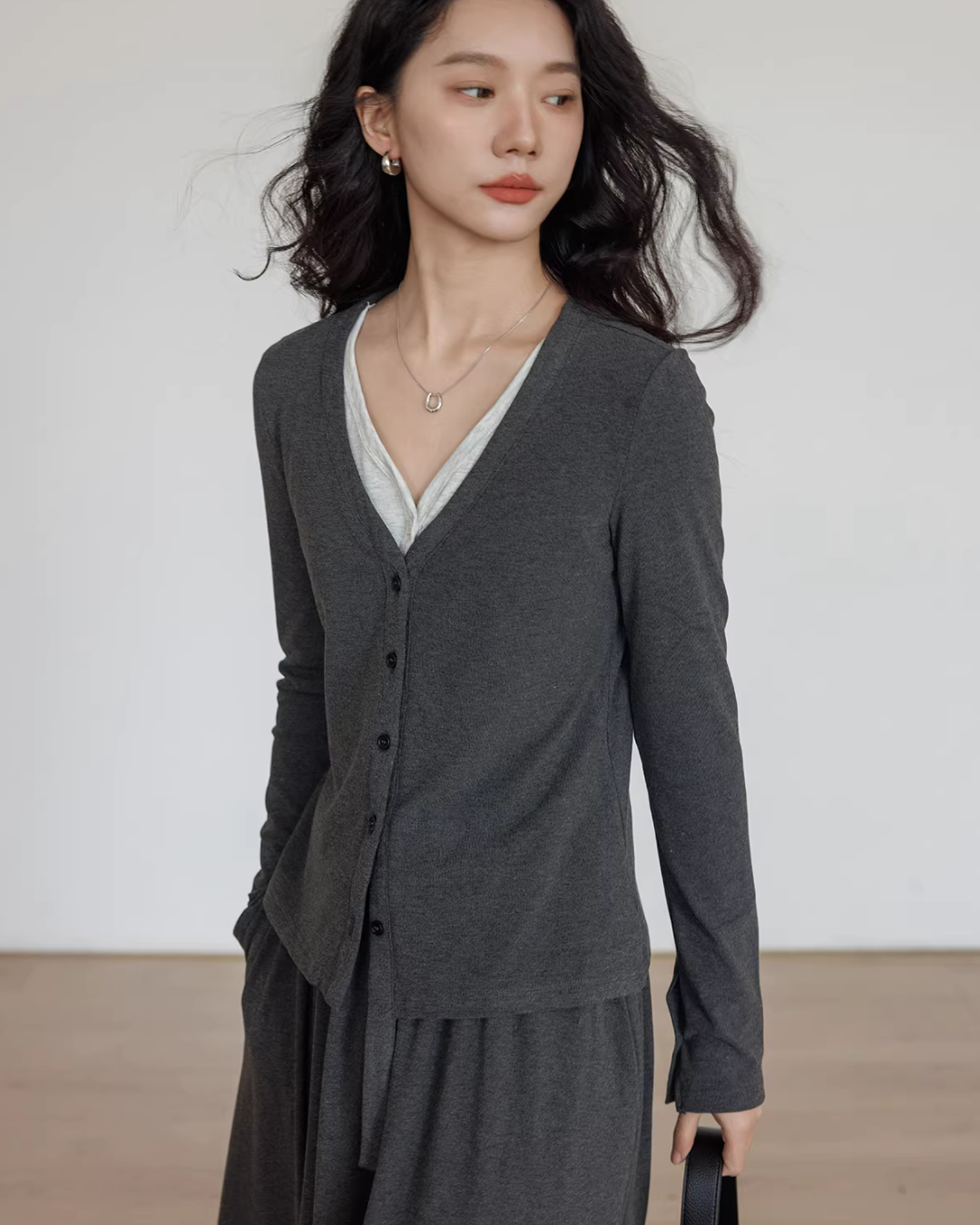 V-neck Basic Top/Long Skirt VAS0178