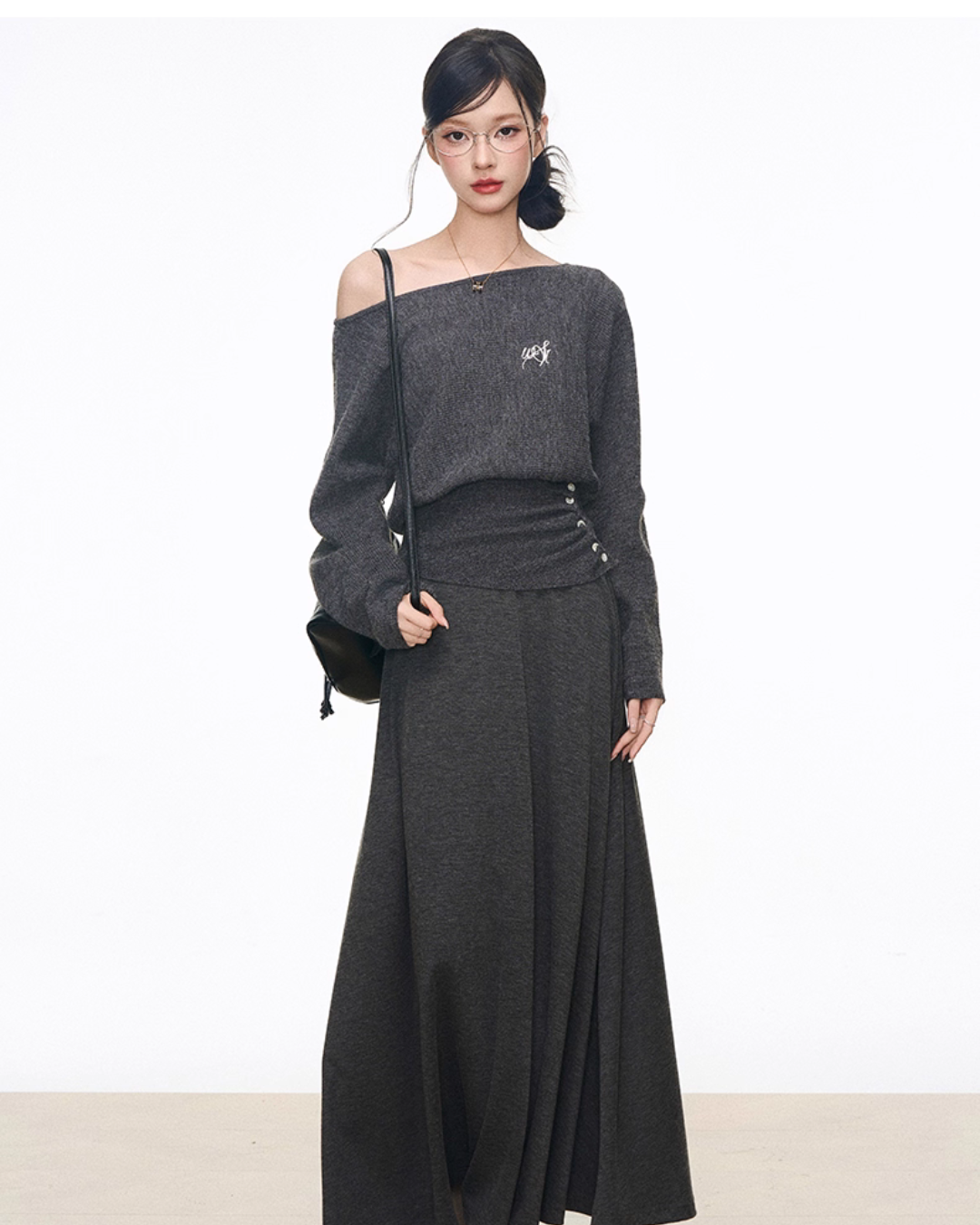 One-Shoulder Long-Sleeve Top / Wide Pants / Relaxed Long Skirt WEO0071