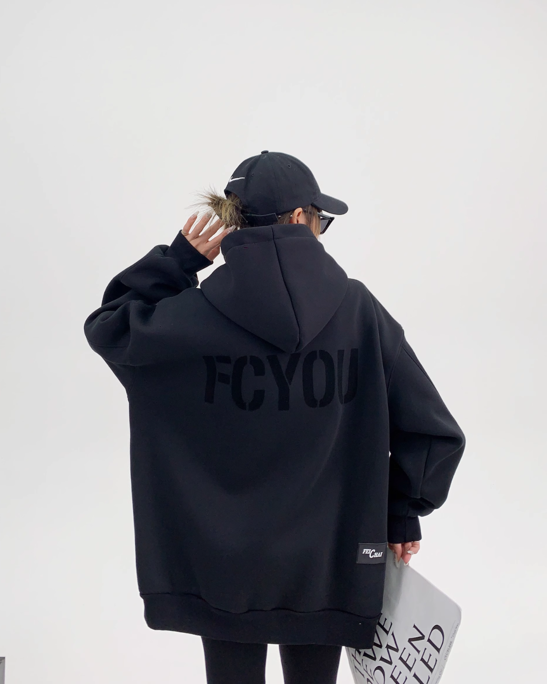 Big Silhouette Logo Hoodie YLS0386