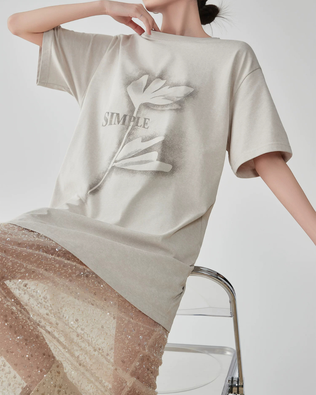 Flower Motif T-Shirt / Sparkling Mesh Skirt FER0151