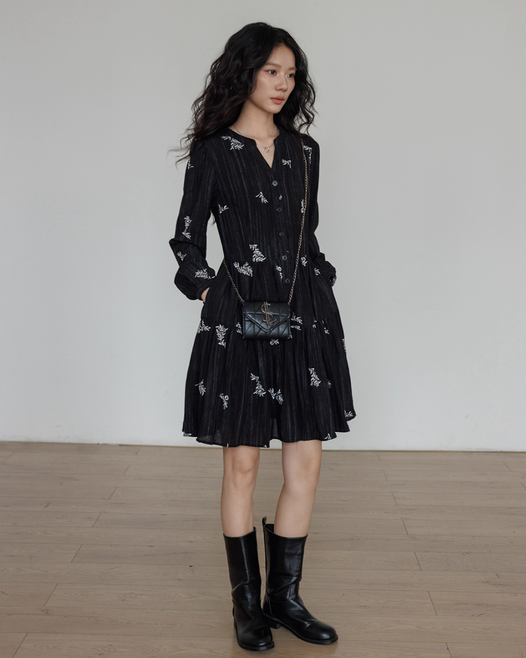 V-Neck Autumn Embroidered Dress VAS0150