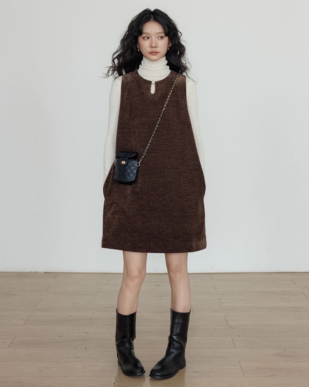 Crew Neck Velvet Vest Dress VAS0164