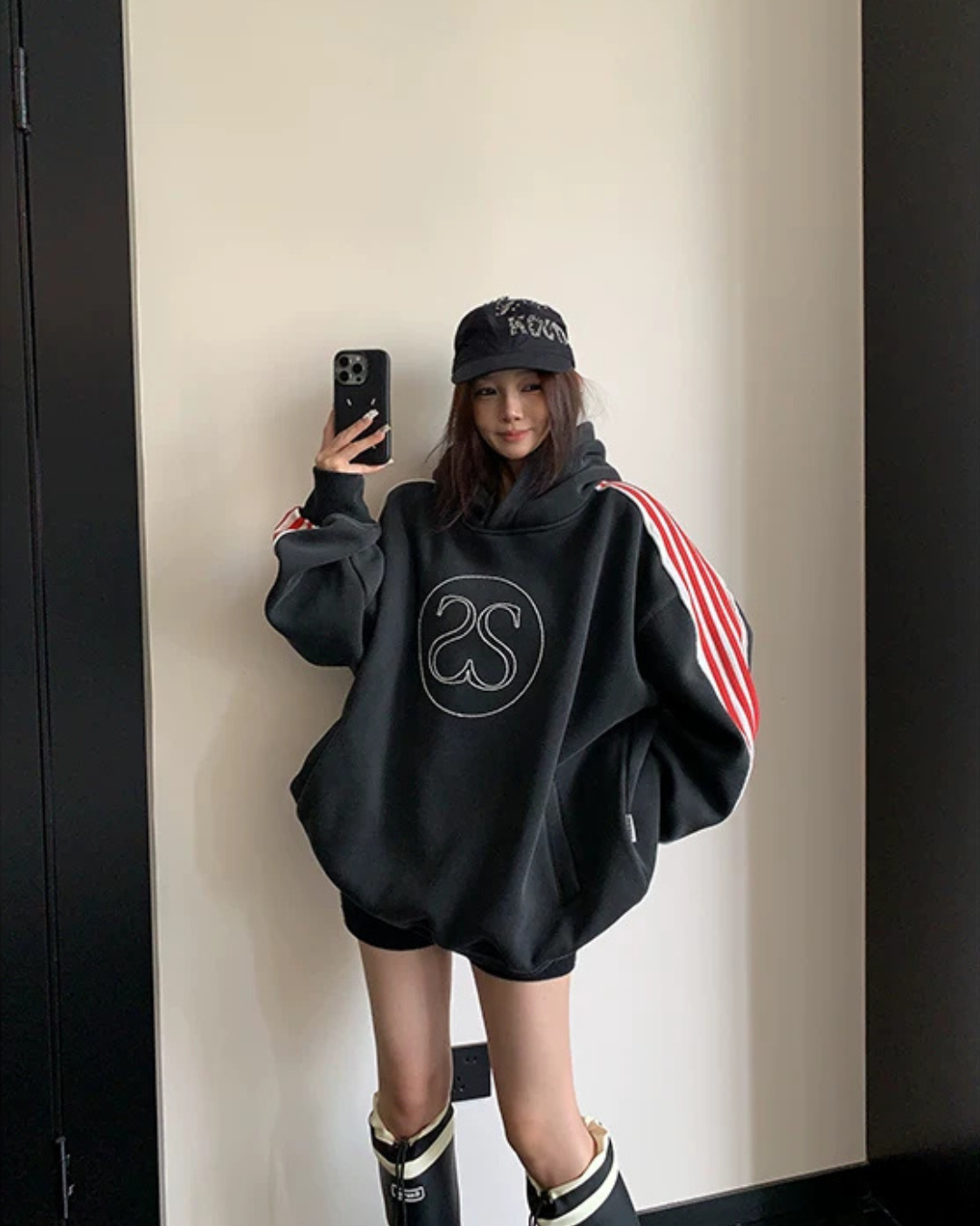 Three Stripes Sweat Hoodie YLS1068