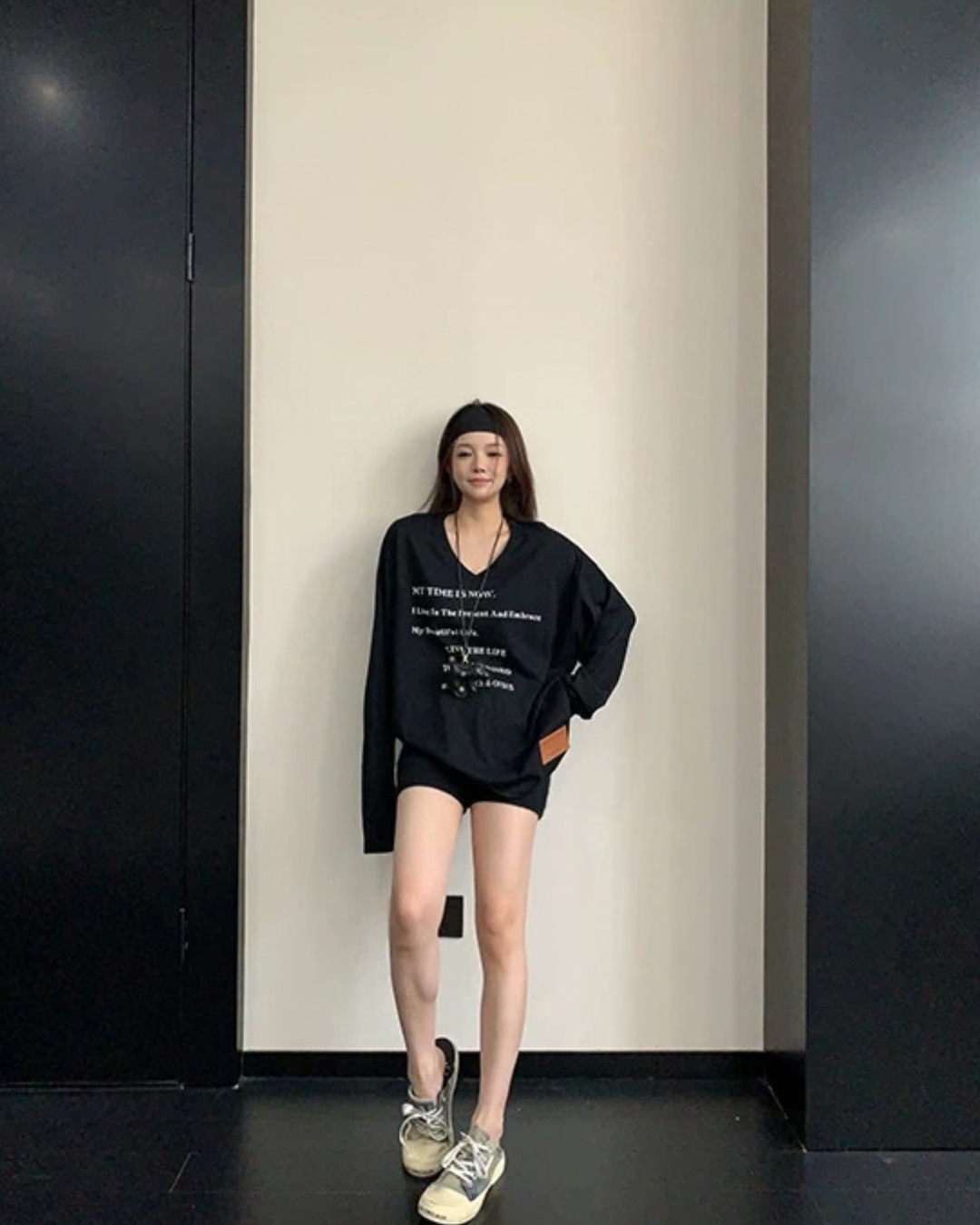 V-Neck Print Long Sleeve T-Shirt  YLS1044