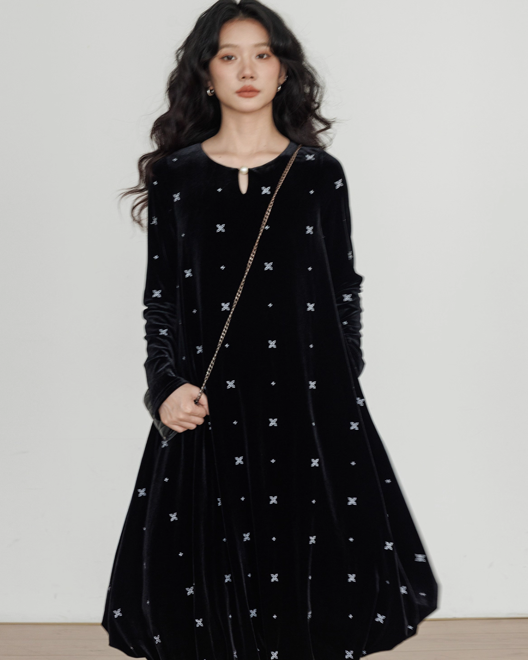 Velvet Vintage Long Sleeve Dress VAS0167