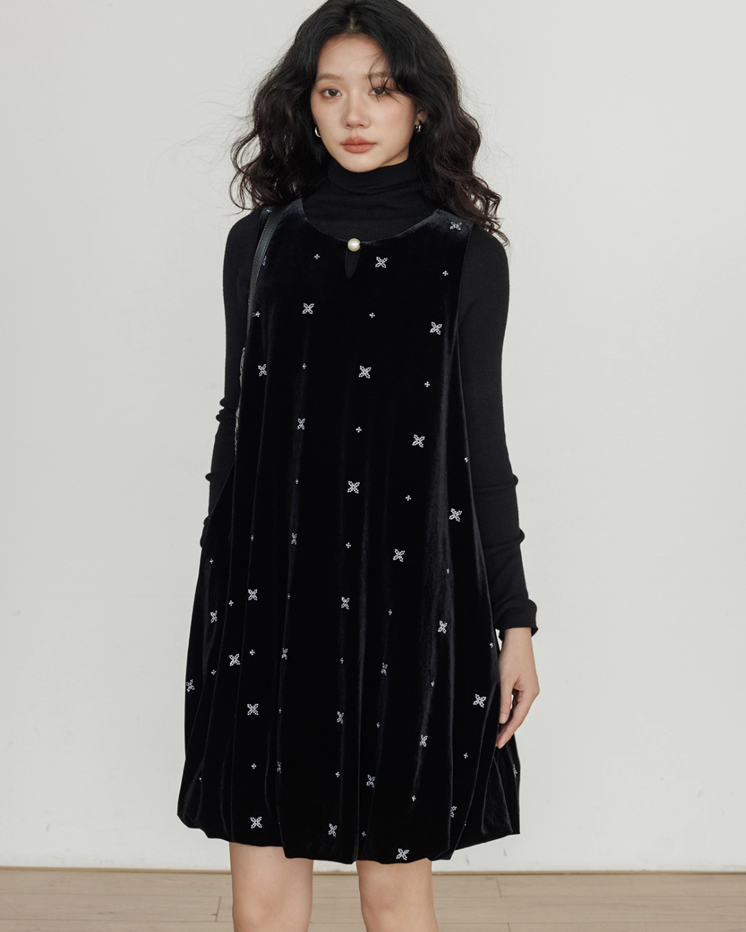 Round Neck Embroidered Vest Dress VAS0166