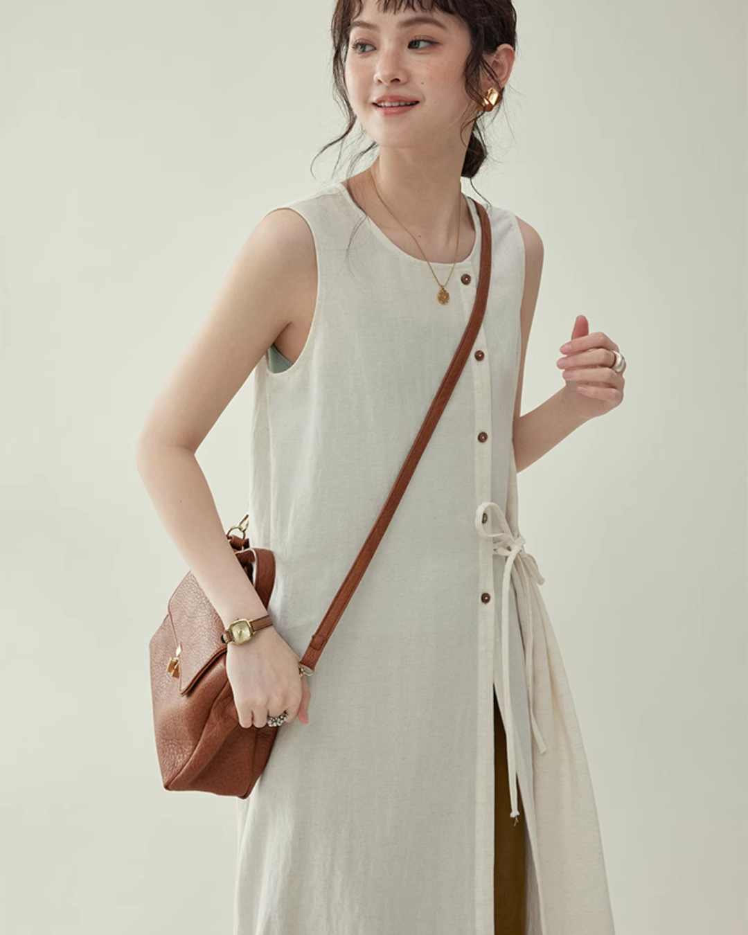 Natural Sleeveless Dress AMU0040