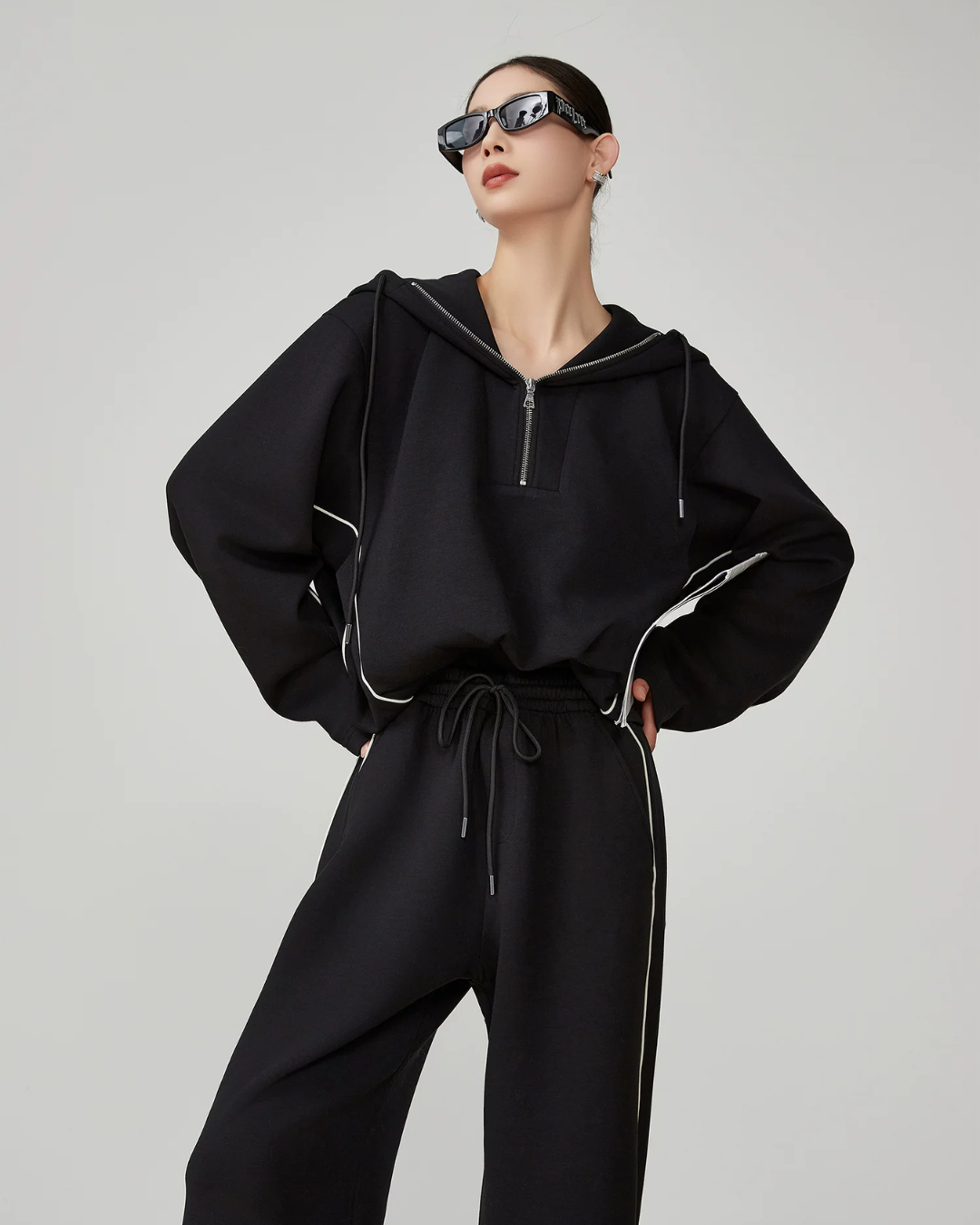 Half-Zip Sailor Collar Top / Wide Pants FER0374