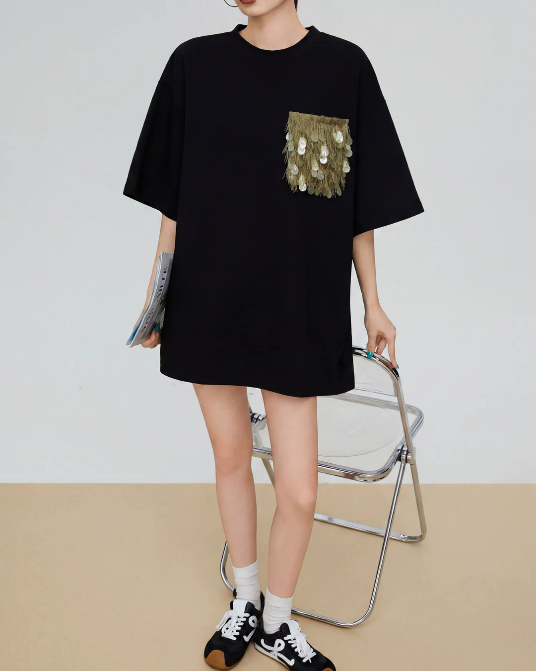 Sequin Pocket Short-Sleeve T-Shirt FER0331
