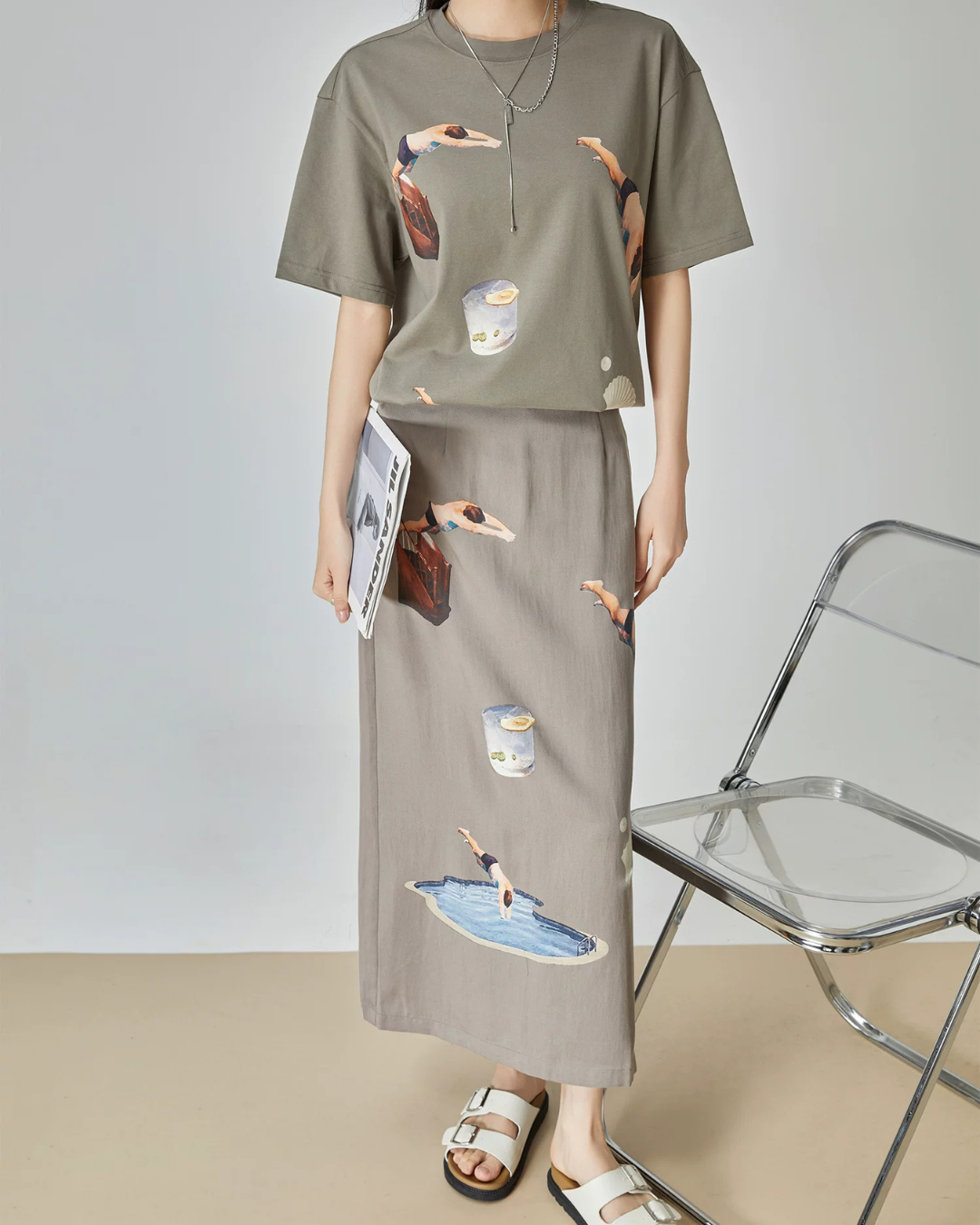 Swimmer Print Short-Sleeve T-Shirt / Long Skirt FER0286