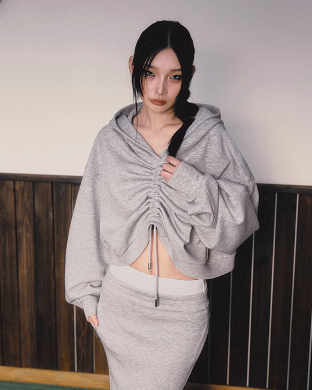 Shearled Cropped Hoodie / Mermaid Long Skirt IMC0037