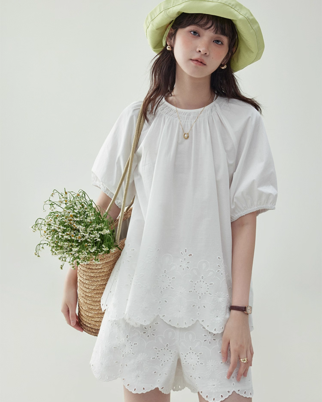 Scalloped Embroidery Lace Blouse / Shorts AMU0028